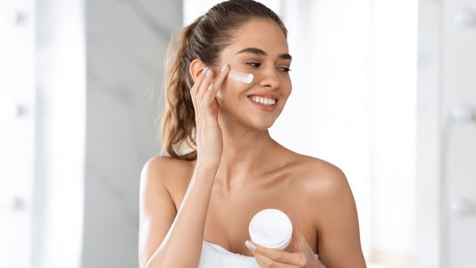 Unlocking Radiance: A Comprehensive Guide to Women's Moisturizing Routine